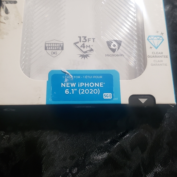 Speck Presidio Perfect-Clear w/Grips iPhone 6.1" (2020) NIB - Picture 3 of 7